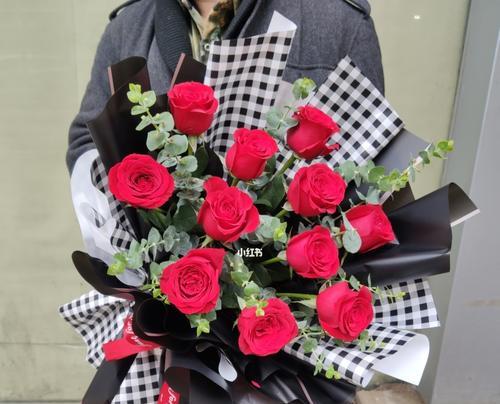 代表爱情的11朵红玫瑰（传递浪漫情感的红玫瑰花语）