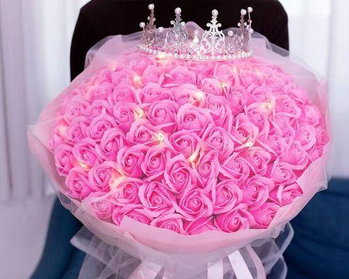 浪漫永恒的爱意——99朵粉色玫瑰花的代表意义（玫瑰花的浪漫故事与情感表达之道）