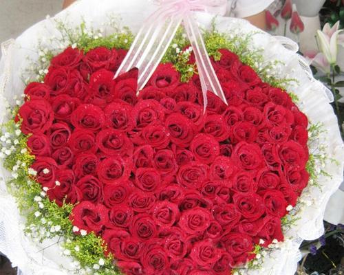 红玫瑰的意义及象征——19朵红玫瑰的寓意（浓情蜜意的爱情告白）