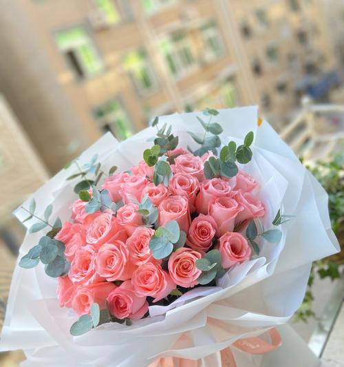 19朵粉玫瑰花的意义及象征（探寻19朵粉玫瑰花所代表的爱情和感情）