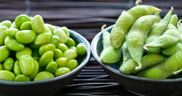 毛豆能否生吃（探究毛豆的生食安全性）