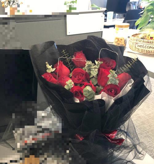 男人送女人八朵玫瑰的象征意义（一束花的背后）