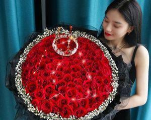 送11朵玫瑰代表什么意思？花语背后的含义是什么？