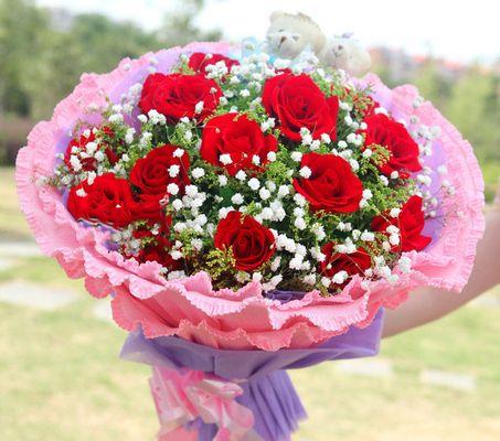 送9朵玫瑰代表什么含义？为什么选择送9朵玫瑰花？