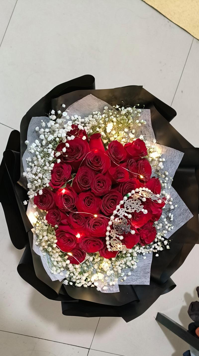 纸玫瑰混色花束包装视频