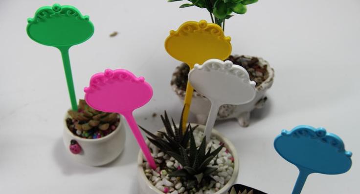 花卉标签牌子有哪些种类？如何选择合适的花卉标签？