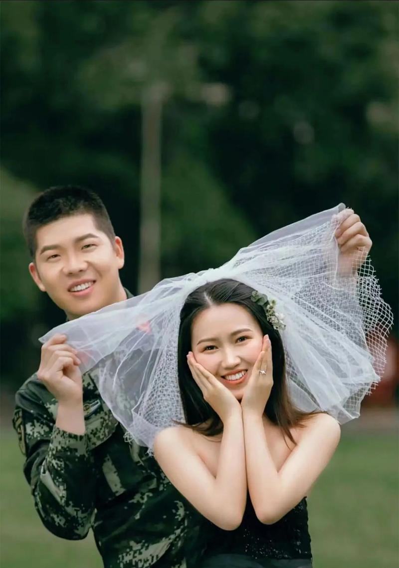 代表军恋的花语是什么？哪种花代表军恋？