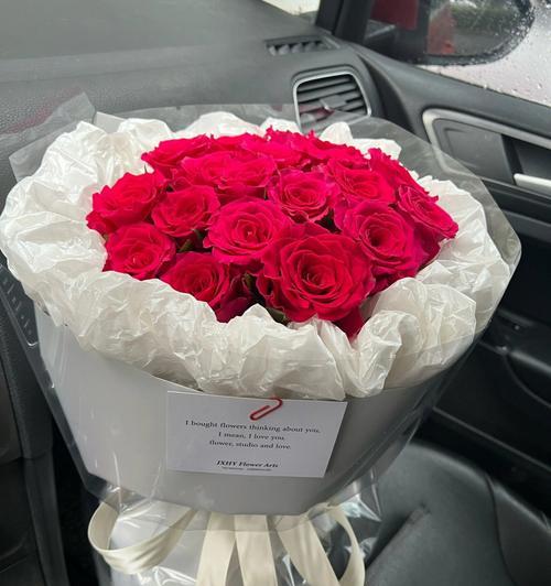 情人节应该送哪种颜色的玫瑰花？不同颜色代表什么？