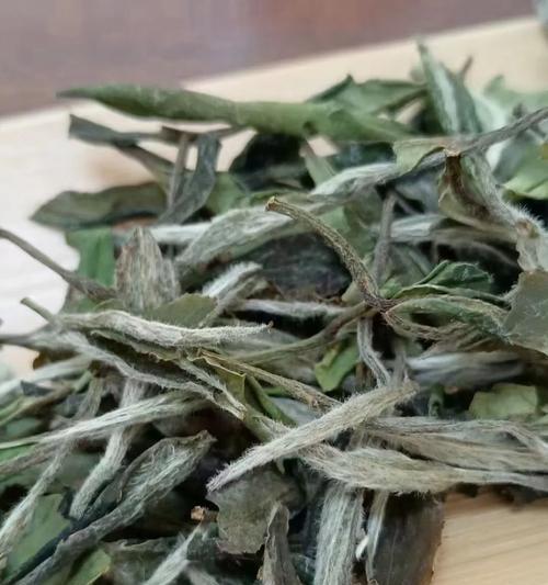 荔枝白牡丹花语和寓意是什么？荔枝白牡丹代表了什么？