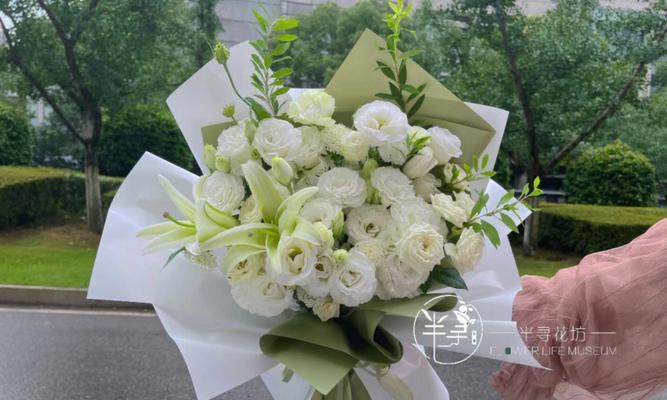 桔梗花束传递了哪些情感？