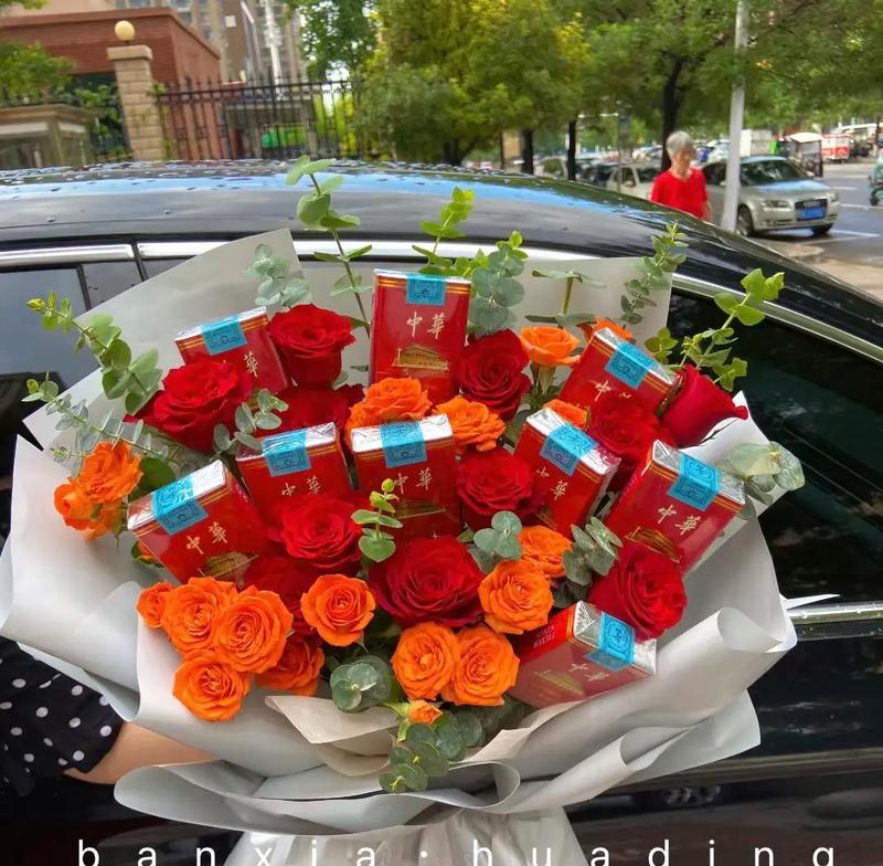 有钱花束代表什么？其花语和寓意有何深意？