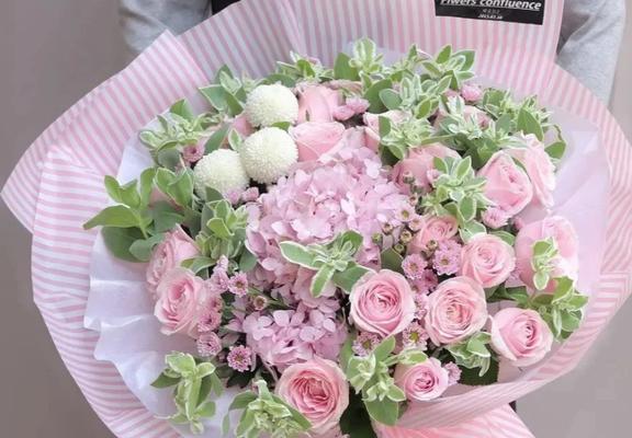假玫瑰花对女生意味着什么？